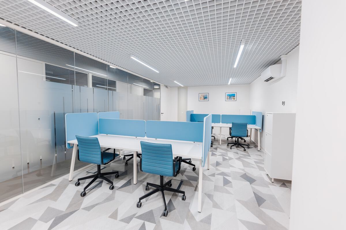 Biura na wynajem w JW Office